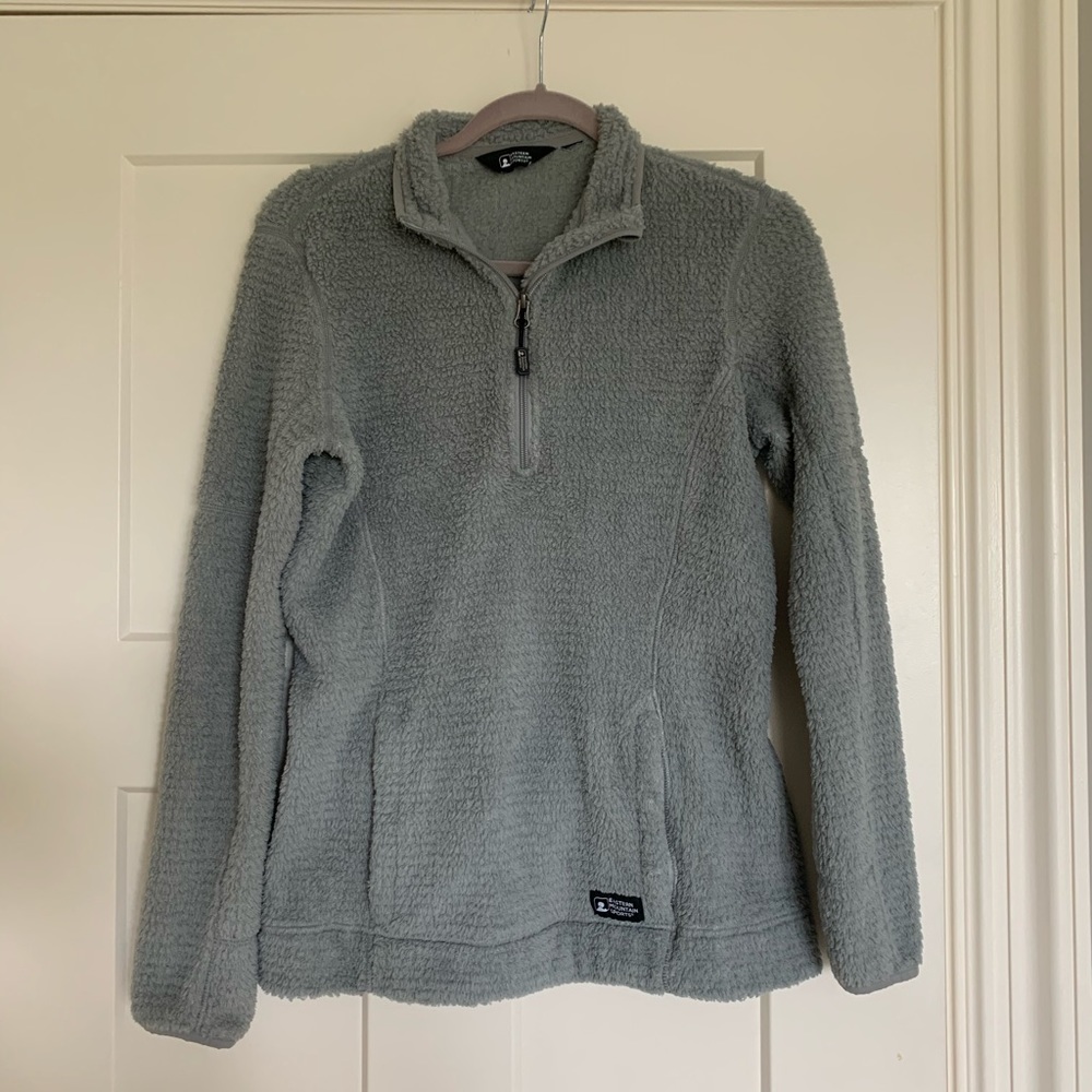 Eastern mountain sports 1/4 zip fleece